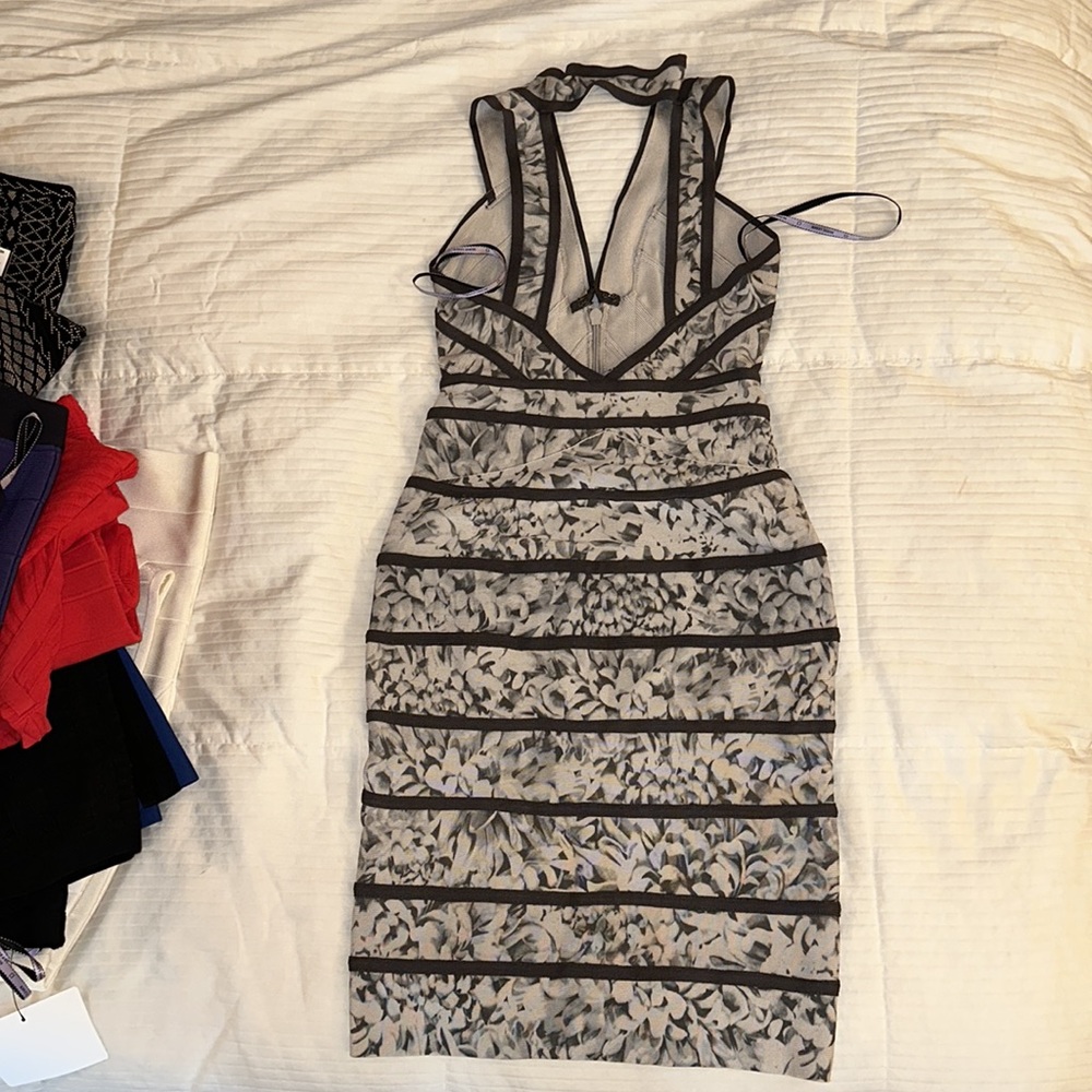 Herve Leger Zara Floral Bandage dress 👗 size Medium ❤️ HL - Picture 10 of 14